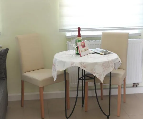 Ferienoase Kleine Perle דירה פירנה